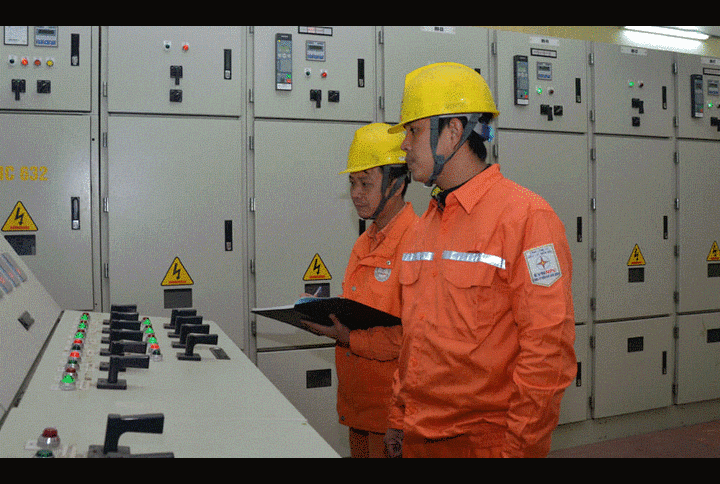 Lượng điện tiêu thụ Tết Canh Tý 2020 giảm mạnh